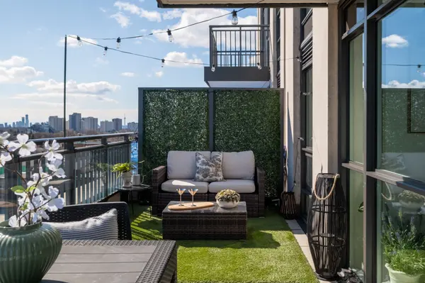 36 Via Bagnato N/A #738, Toronto W04, ON M6A 0B7