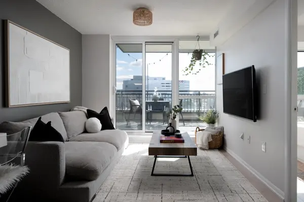 36 Via Bagnato N/A #738, Toronto W04, ON M6A 0B7