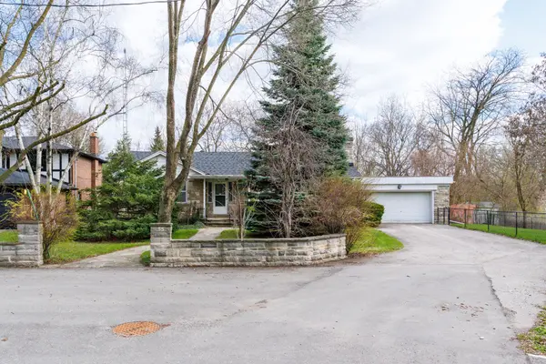 55 Van Dusen BLVD, Toronto W07, ON M8Z 3E8