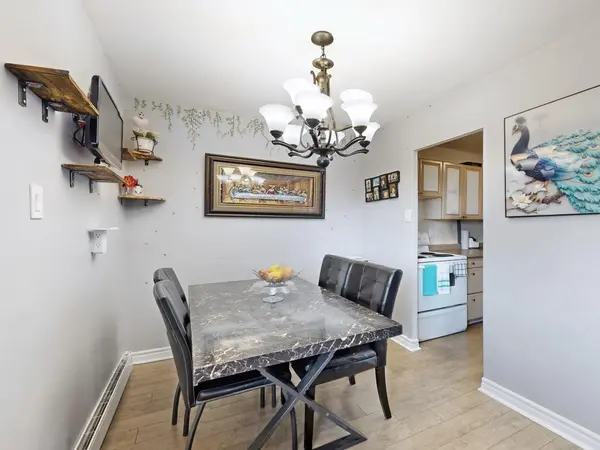 1660 Bloor ST #310, Mississauga, ON L4X 1R9