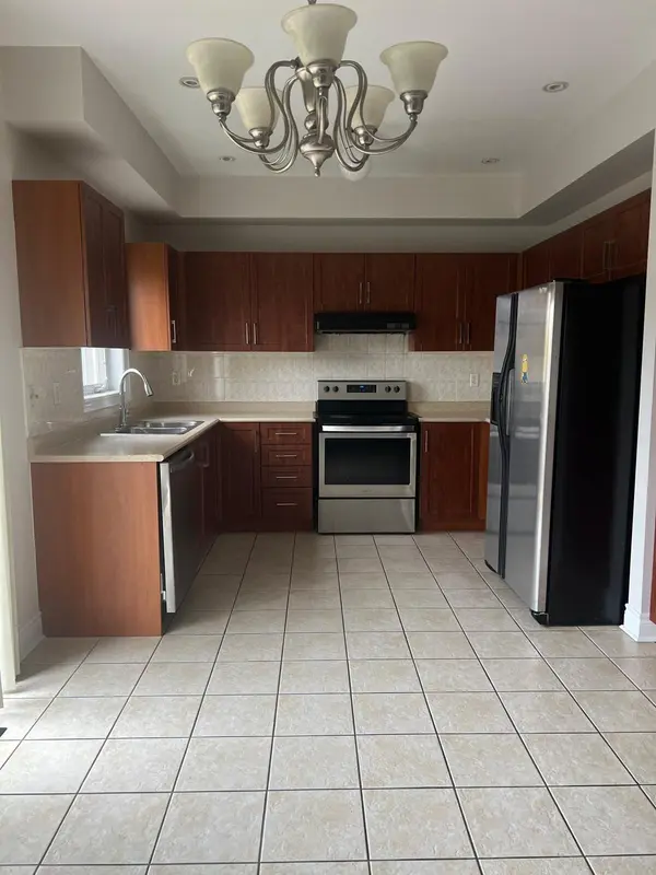 104 Bonistel CRES #Main and 2nd Floor, Brampton, ON L7A 3Z9