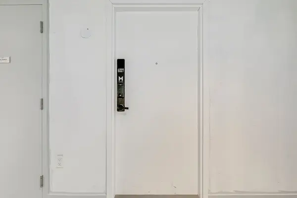 3883 Quartz RD #6007, Mississauga, ON L5B 0M4