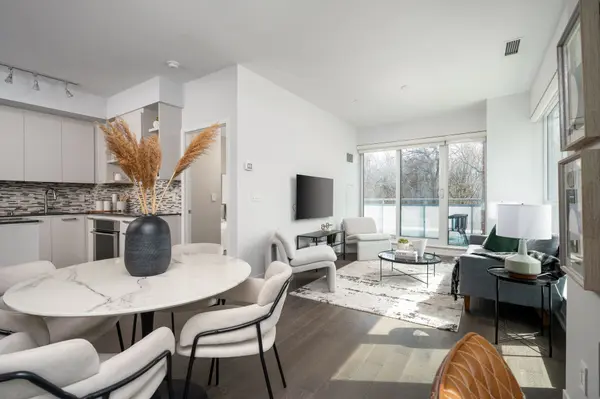 1830 Bloor ST W #312, Toronto W02, ON M6P 0A2