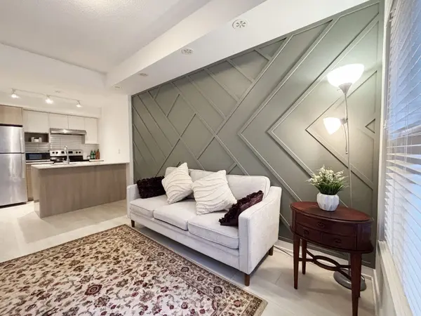 1127 Cooke BLVD #514, Burlington, ON L7T 4A8