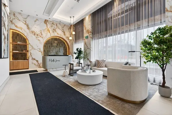 2088 James ST #702, Burlington, ON L7R 1H6