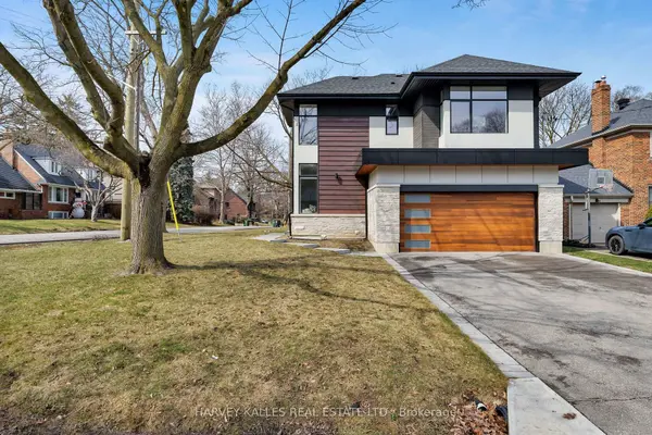 43 Ballacaine DR, Toronto W07, ON M8Y 4B1