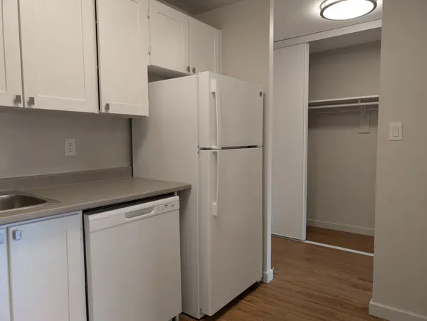 1320 Richmond RD #420, Britannia - Lincoln Heights And Area, ON K2B 8L3