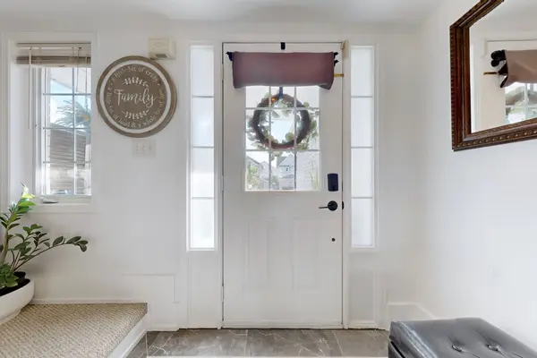 658 Mortimer DR, Cambridge, ON N3H 5R7