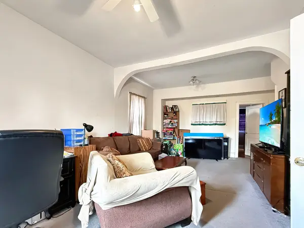 35 Forsythe ST, Fort Erie, ON L2A 1X1