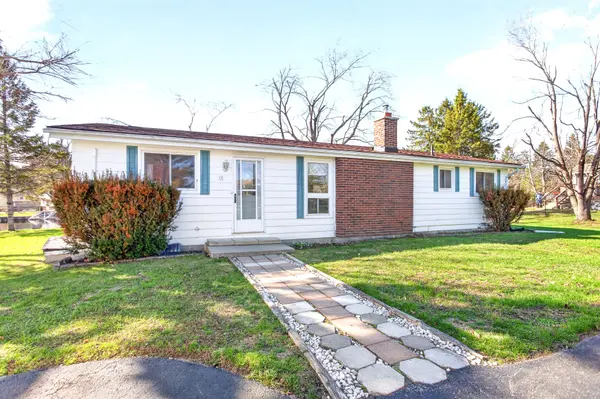 12 North Bayou RD, Kawartha Lakes, ON K0M 1N0