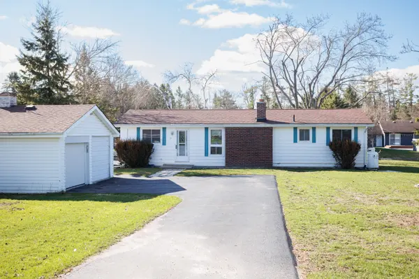 12 North Bayou RD, Kawartha Lakes, ON K0M 1N0