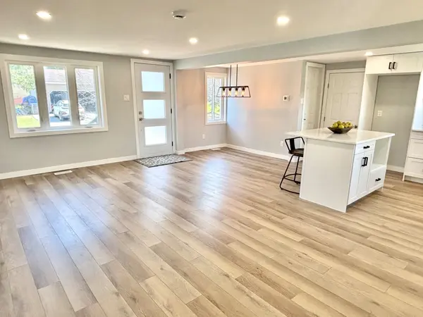 19 Alexander ST W, North Glengarry, ON K0C 1T0