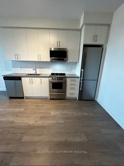 212 King William ST #821, Hamilton, ON L8R 0A7