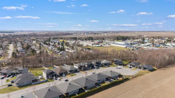 336 Moisson ST, Russell, ON K0A 1W0