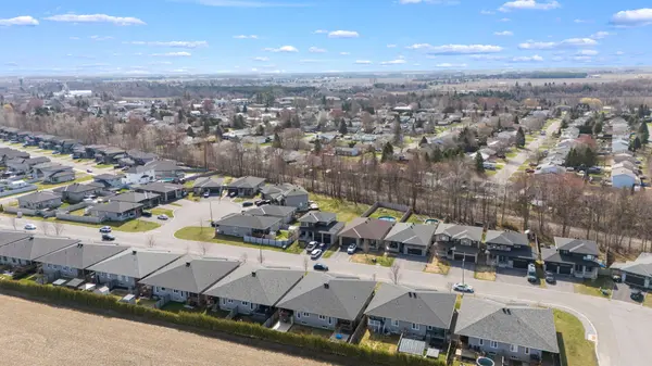 336 Moisson ST, Russell, ON K0A 1W0