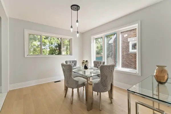 122 Windsor CRES, London South, ON N6C 1V8