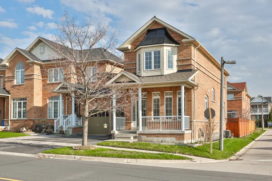 11 Rizal AVE, Markham, ON L6B 0G7