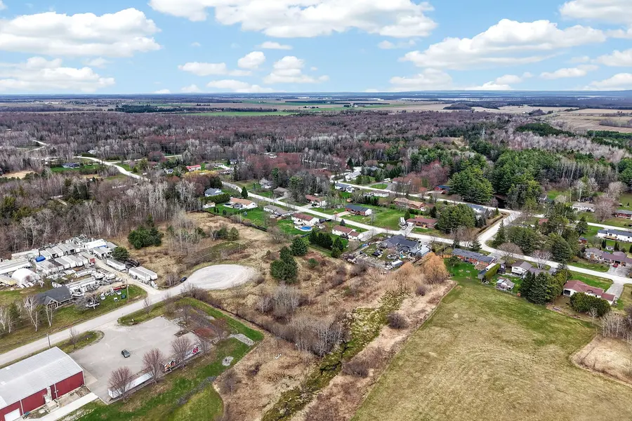 11 Greengage RD, Clearview, ON L0M 1N0