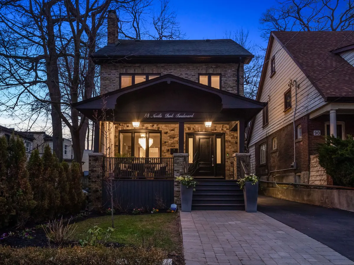 88 Neville Park BLVD, Toronto E02, ON M4E 3P8