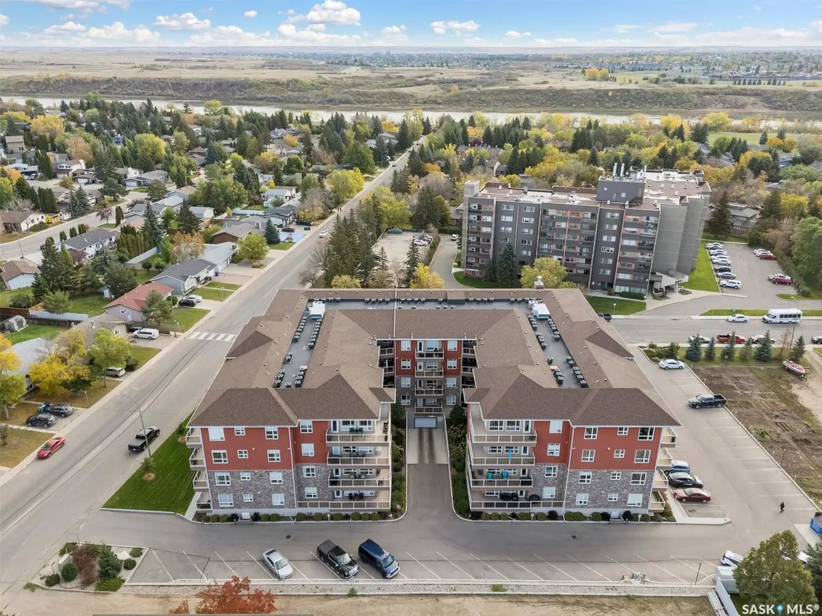 322 Saguenay DRIVE #108, Saskatoon, SK S7K 4E6