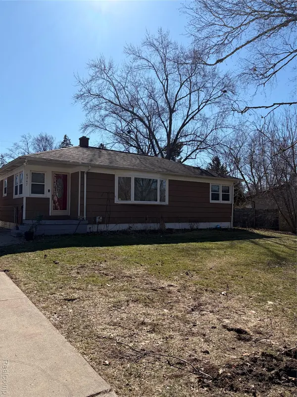 6347 Rowley BLVD, Waterford Charter Township, MI 48329