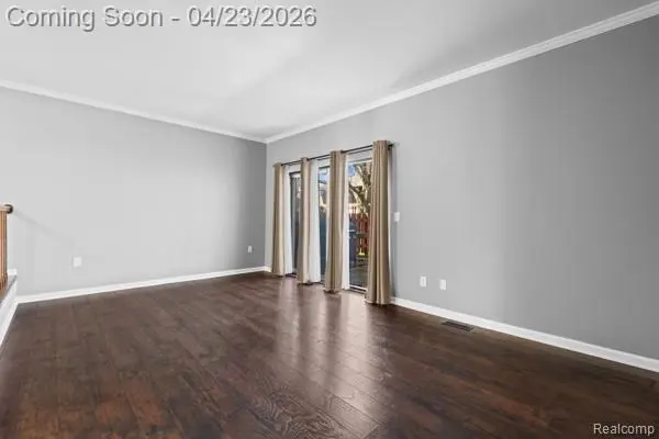 24874 Chalk Farm RD W #62, Warren, MI 48091