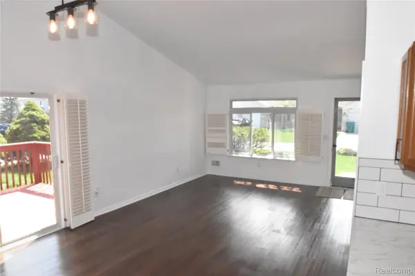 23436 Mahoney CT #182, Brownstown Charter Township, MI 48183