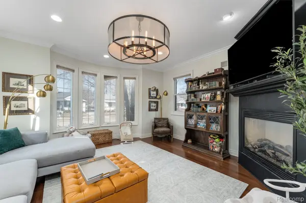 717 S Kenwood AVE, Royal Oak, MI 48067