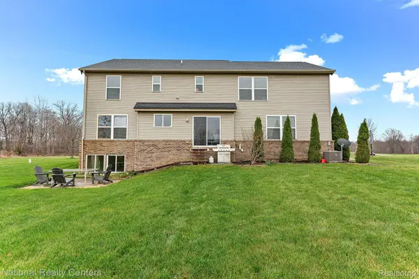 316 Lenox Lane, Brighton Township, MI 48114