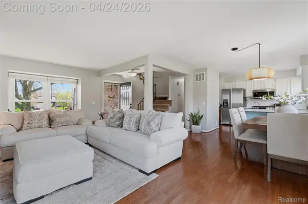 1513 Colony DR, Rochester Hills, MI 48307