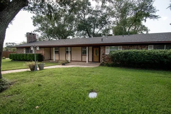 319 Spruce Street, Van, TX 75790