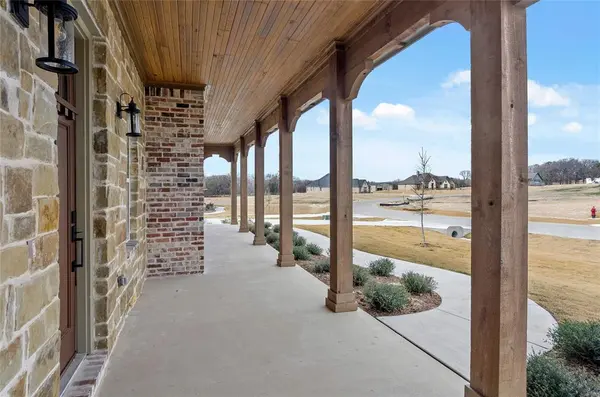 541 Cornerstone Avenue, Reno, TX 76020