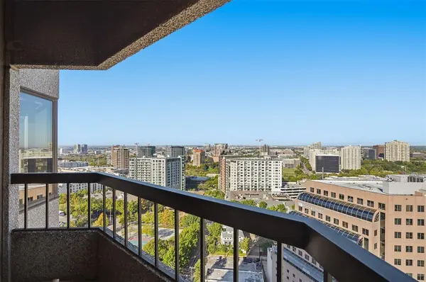 3030 Mckinney Avenue #2203, Dallas, TX 75204