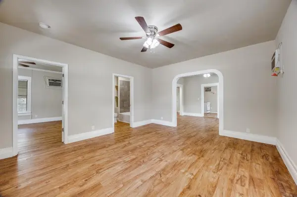 913 W Day Street, Denison, TX 75020