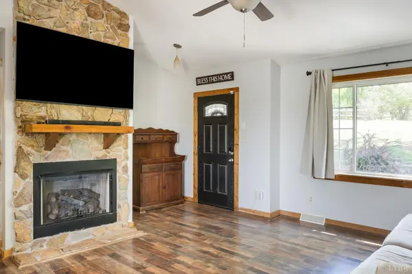 667 Nighthawk Rd, Lynchburg, VA 24504