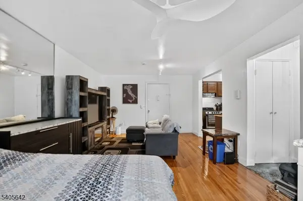 605 Grove St #A11, Clifton City, NJ 07013