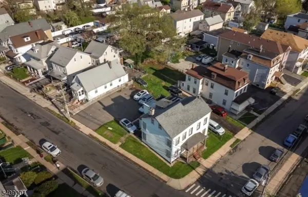 147 Liberty St, Elizabeth City, NJ 07202