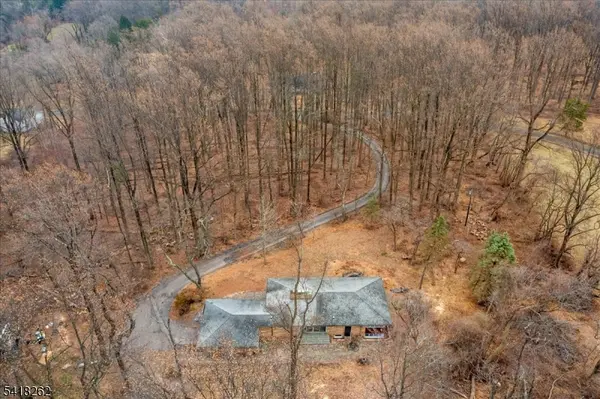 42 Stouts Rd, Montgomery Twp., NJ 08558