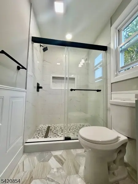 14 Guenther Pl, Passaic City, NJ 07055