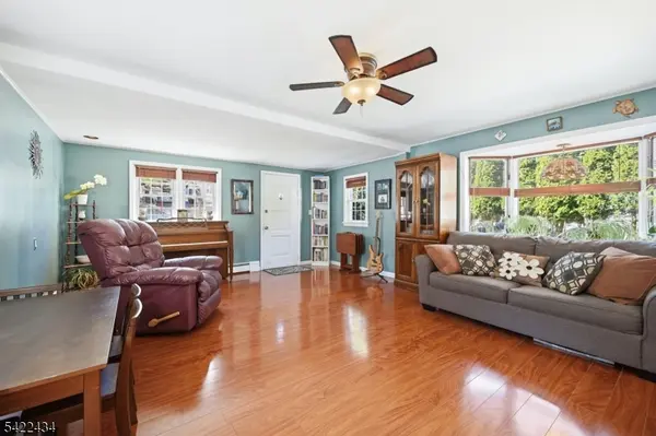 96 Carey Ave, Butler Boro, NJ 07405