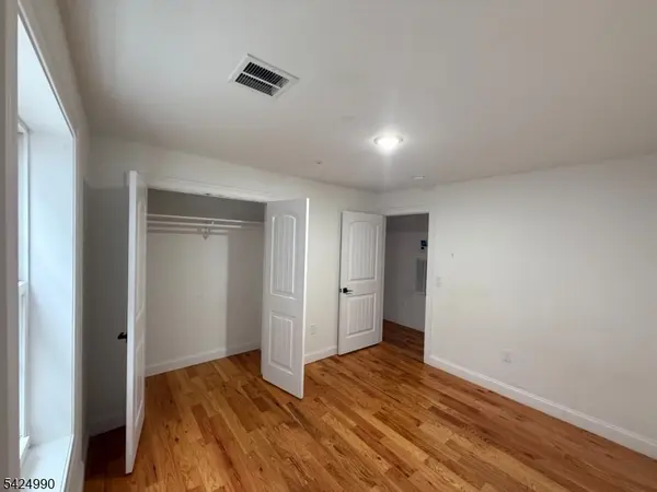 420 18Th Ave, Newark City, NJ 07108