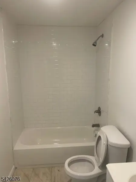 26 N 6Th St, Newark City, NJ 07107