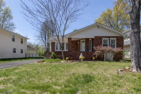 124 Chestnut St, Bridgewater Twp., NJ 08807