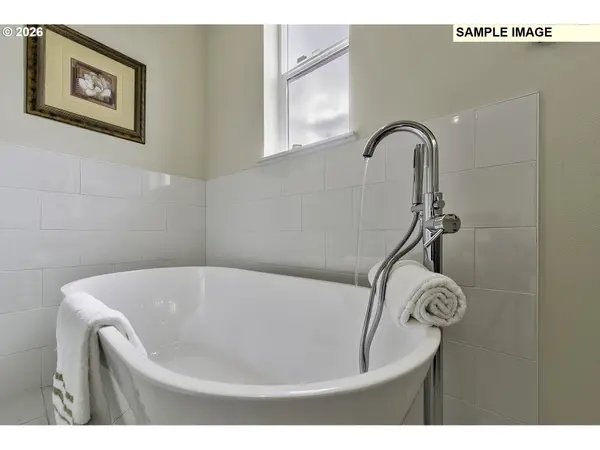 118 ANNABELLE ST, Castle Rock, WA 98611