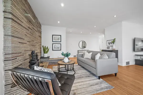 122 Hove ST, Toronto C06, ON M3H 4Z7