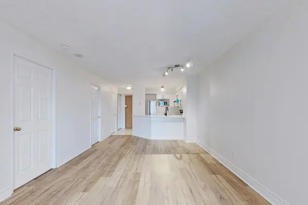 24 Wellesley ST W #1412, Toronto C01, ON M4Y 2X6