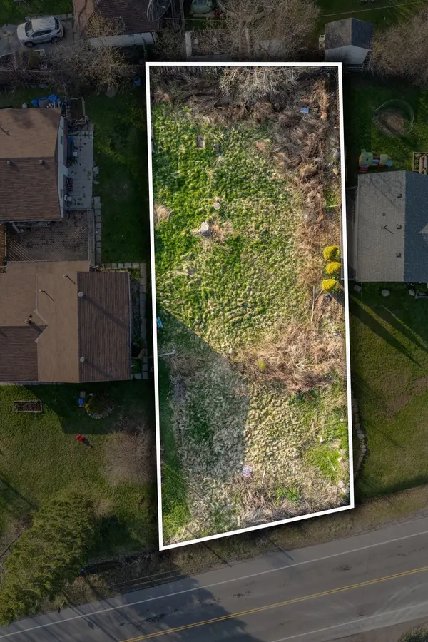 970 Metro RD N, Georgina, ON L4P 3E9