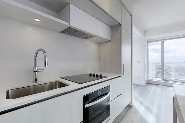 2 David Eyer RD #1130, Richmond Hill, ON L4S 0N6