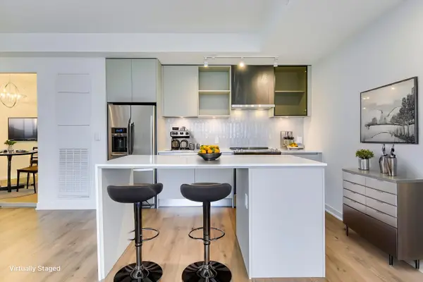 395 Dundas ST W #601, Oakville, ON L6M 5R8