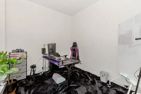 3331 Fox Run CIR, Oakville, ON L6L 6W4